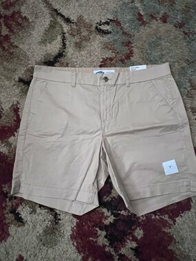Old Navy Women's Flat-Front Shorts in Khaki